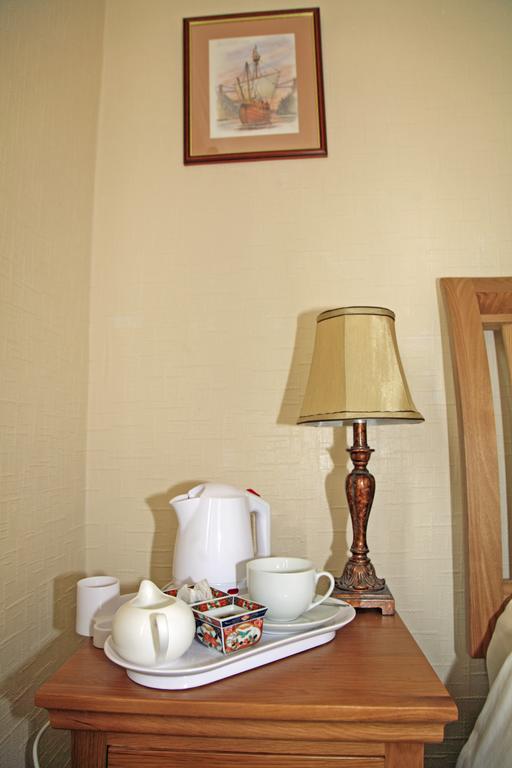 チャーチル The Beeches Bed & Breakfast エクステリア 写真